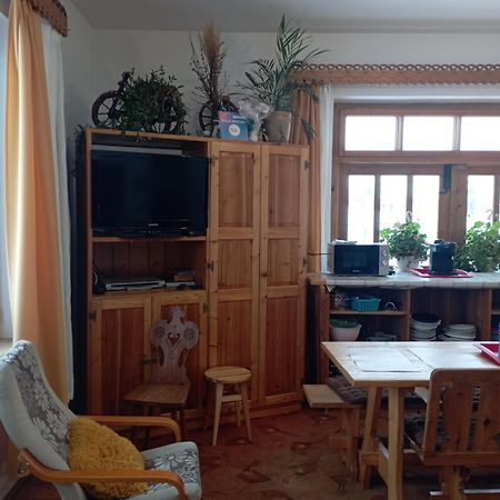 A3Apartament 2 Pokojowy Aneks Kuchenny 2 Lazienki Wlasne Na Korytarzu Villa Jumper Pobyt Na Termach Dla 2 Osob Gratis ザコパネ エクステリア 写真
